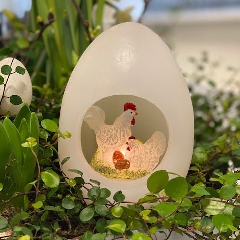 Easter egg open in White Deluxe Homeart 1