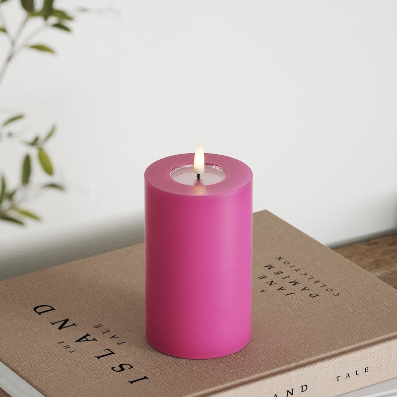 Deluxe Homeart LED Pillar candle Ø 7.5 x 12.5 cm Magenta