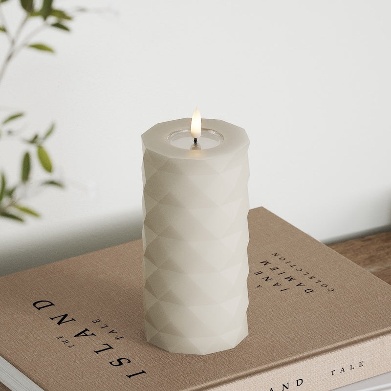 Deluxe Homeart Square LED Pillar candle Ø 7.5 x 15 cm Sand