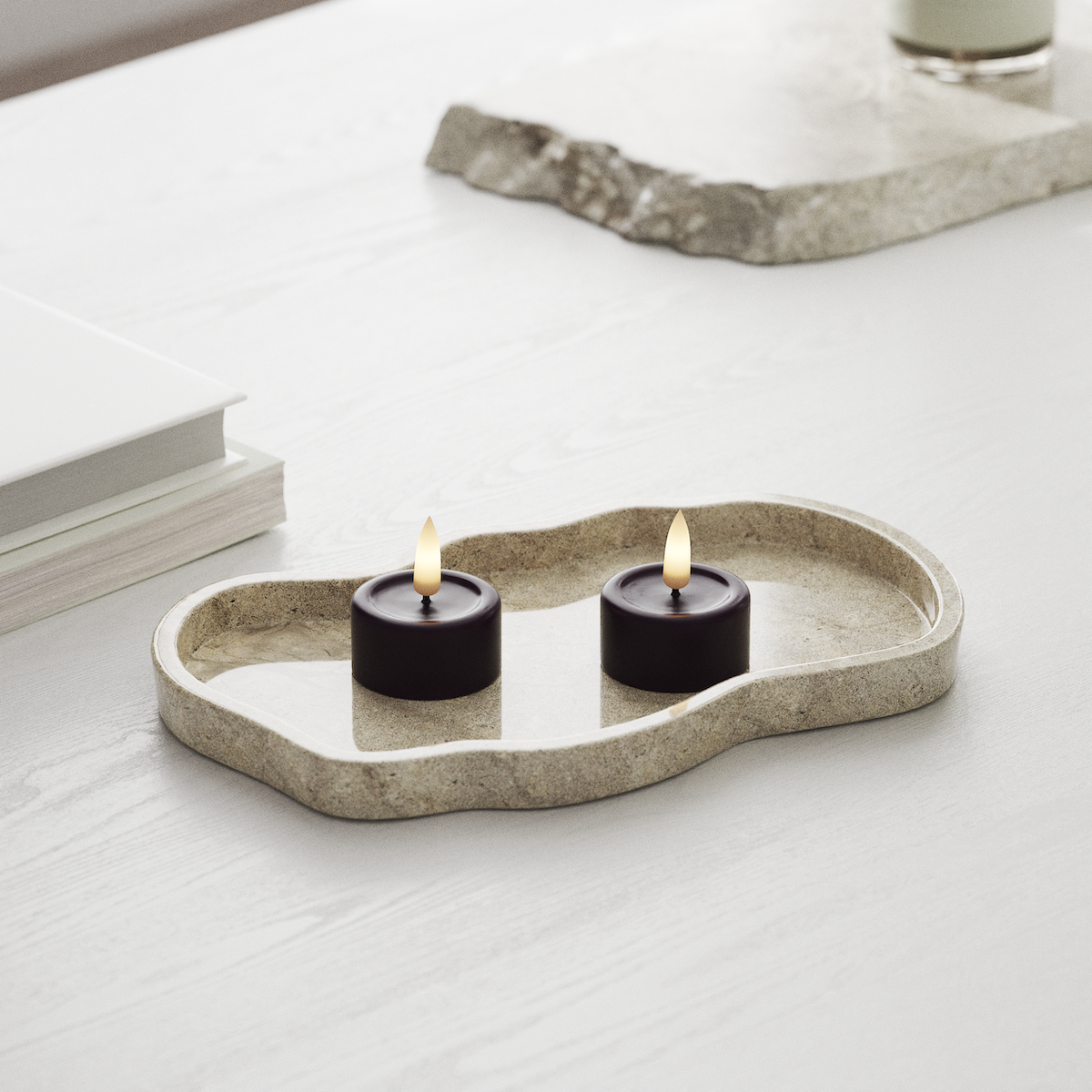 Deluxe Homeart LED čajová svíčka 2ks. Tmavě fialová LED čajová svíčka 1