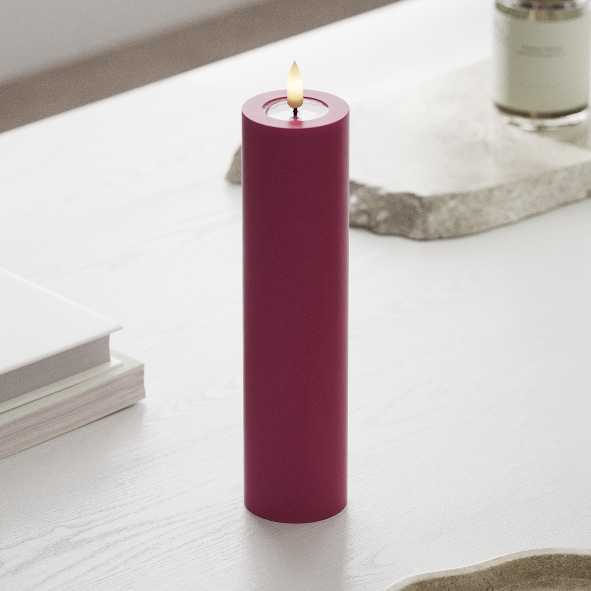 Deluxe Homeart LED Pillar candle Ø 5 x 20 cm Magenta LED Pillar candle 1