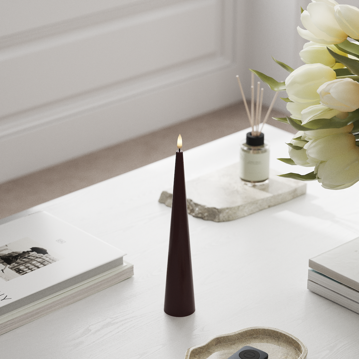 Deluxe Homeart Φωτιστικό κώνου D 5 x Υ 28 cm Μπορντό Φως κώνου LED 1