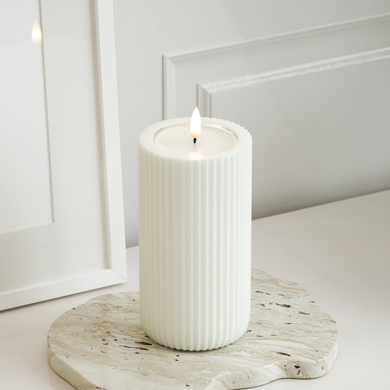 Unique Candles Unique LED drážkové světlo D 8 x 15 cm Bílá